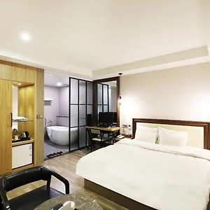 Mind Hotel